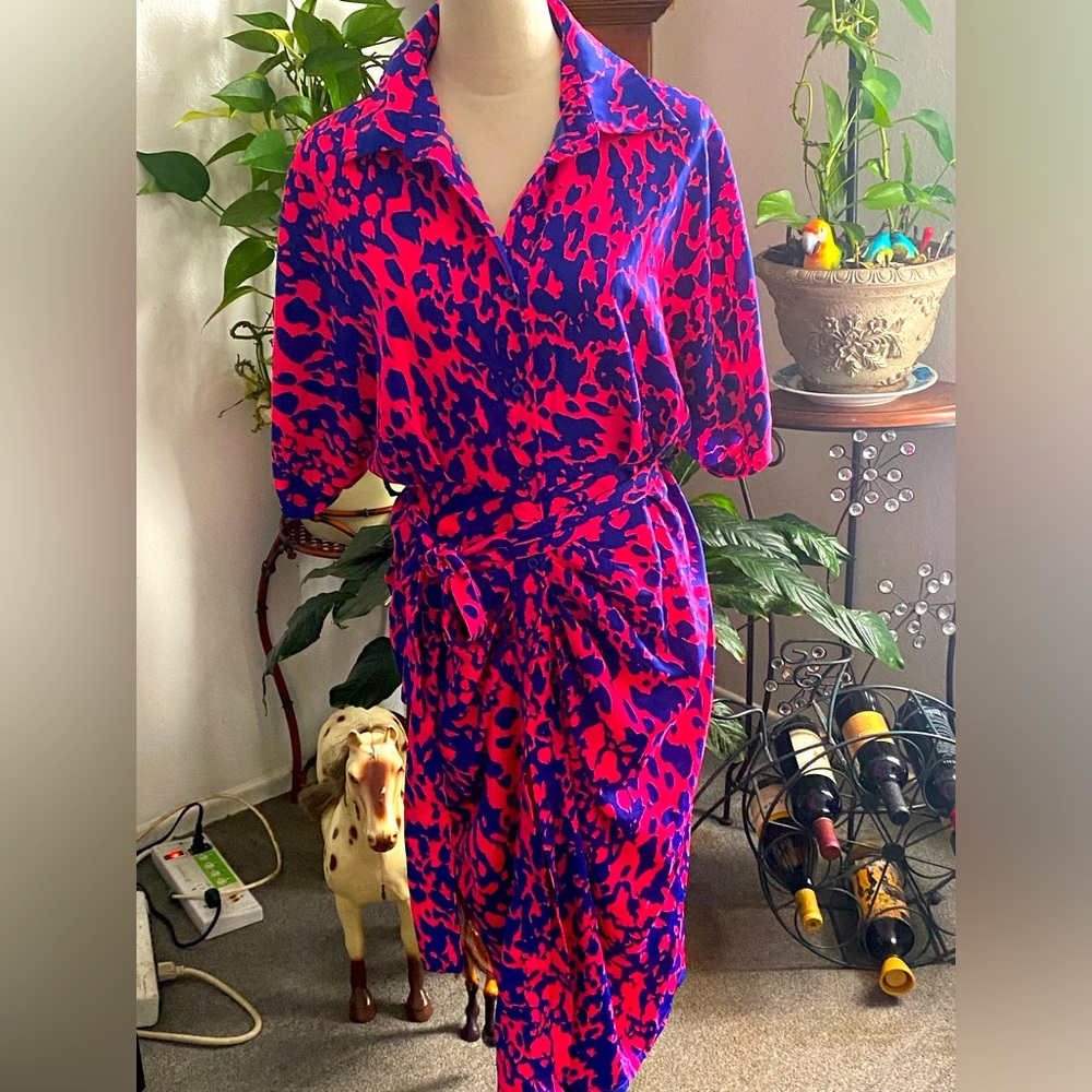 Shein Women Dress was the Belt Size 6